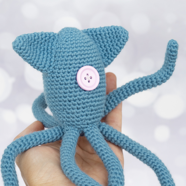 Coraline crochet squid