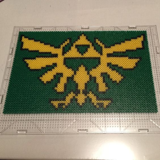 hylian crest Zelda perler art